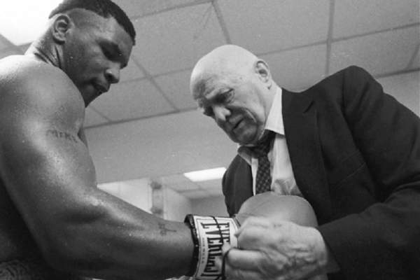 VIDEO / Mike Tyson a dezvăluit numele singurului om de care s-a temut! „Mă făcea să mă simt ca un rahat”