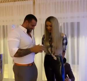 Surpriză pentru Bianca Drăguşanu, de Crăciun! Alex Bodi i-a pus verigheta pe deget / VIDEO