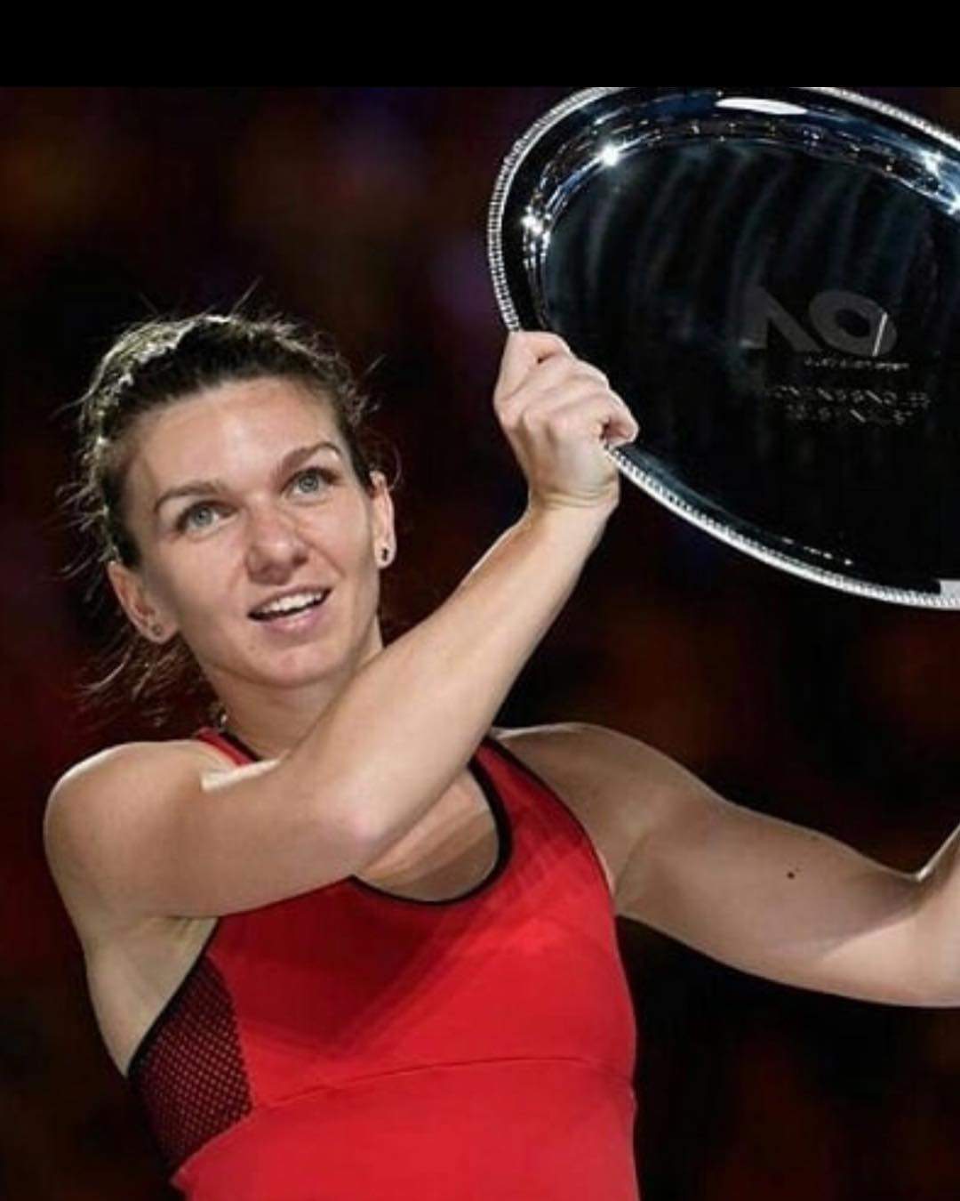 FOTO / Simona Halep, apariţie inedită alături de iubit! Tenismena a postat prima fotografie cu cei doi