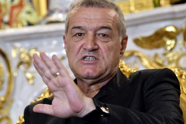 Revoluţie la FCSB! Gigi Becali a anunţat că 13 fotbalişti vor pleca de la echipă