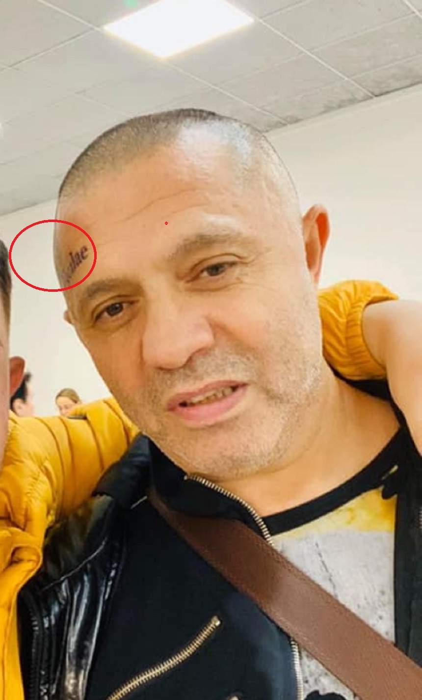 FOTO / Nicolae Guță, ce ți-ai făcut la frunte? După ce și-a scris „Niculae” pe față, manelistul și-a făcut un alt tatuaj
