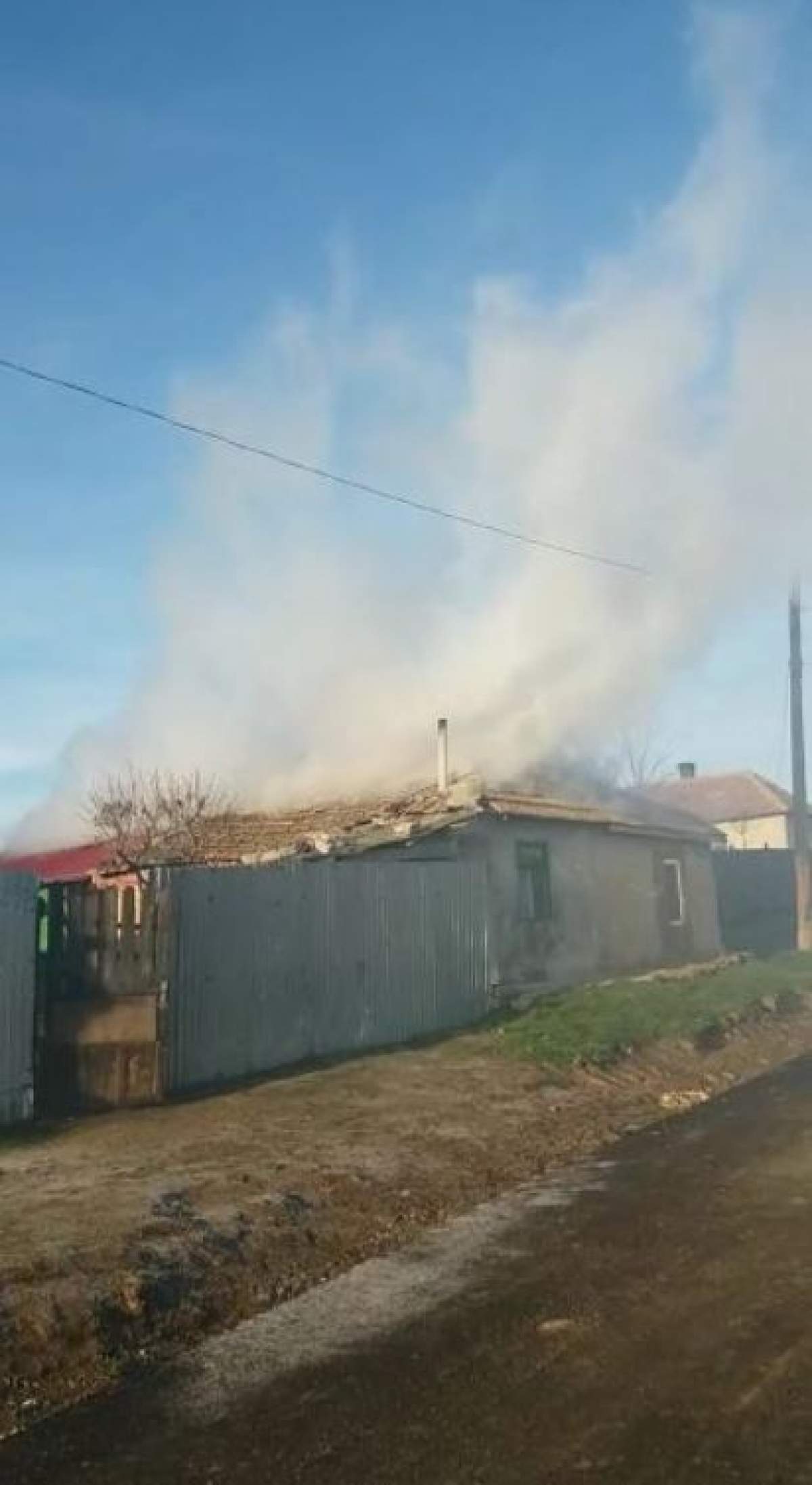 Bebeluş de 8 luni, mort într-un incendiu, în Constanţa. Cum s-a produs tragedia / VIDEO