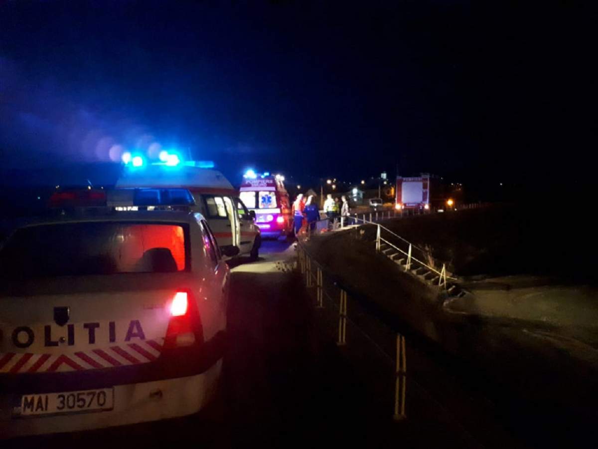 Accident cumplit în Argeş! O persoană a murit după ce şoferul maşinii în care se aflau doi copii a adormit la volan