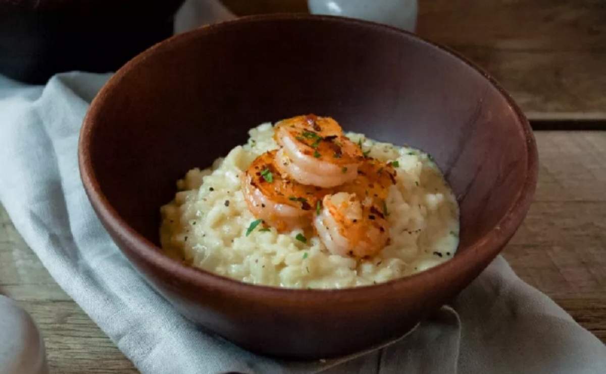 REȚETE cu fructe de mare: Risotto cu creveți și sos picant