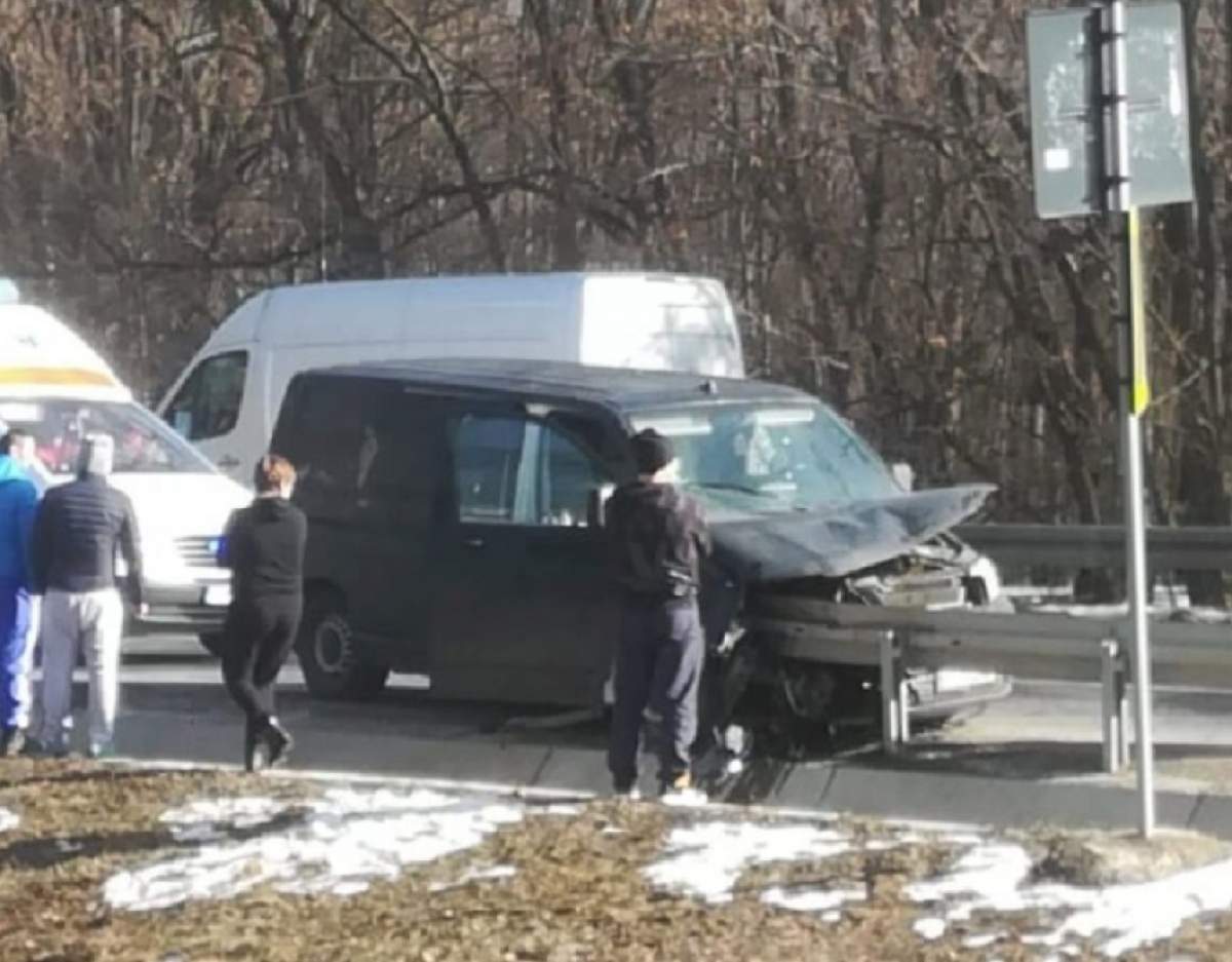 Accident pe un drum din Botoşani! O fetiţă este în stare gravă