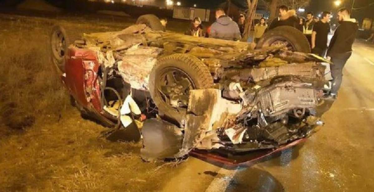 Accident foarte grav în Timişoara, pe drumul spre aeroport! O maşină s-a făcut praf