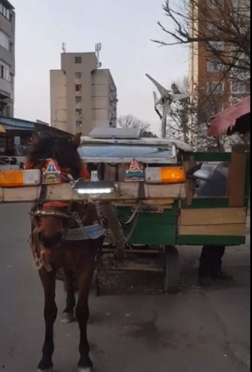 VIDEO / Să vezi și să nu crezi! Un bărbat din Galați și-a „tunat” căruța cu avarii, stopuri și alarmă