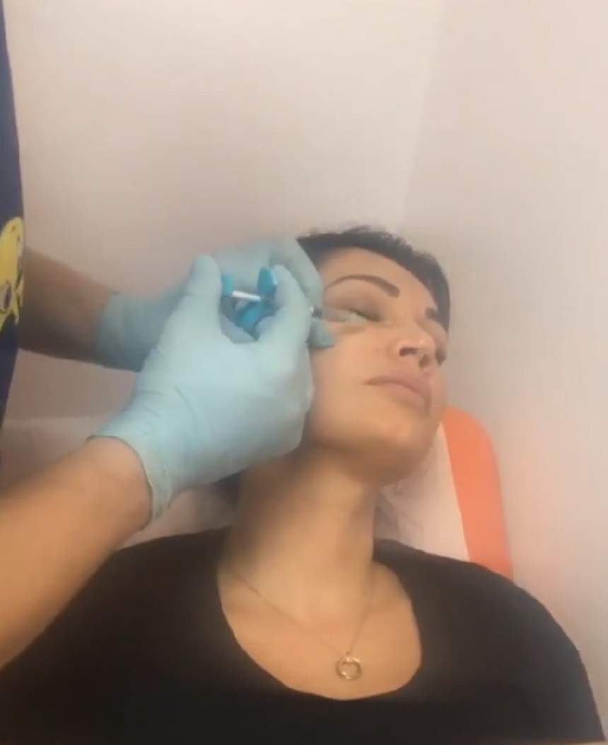 Nicoleta Luciu, din nou la estetician! S-a filmat în timp ce i se făceau injecţii în faţă