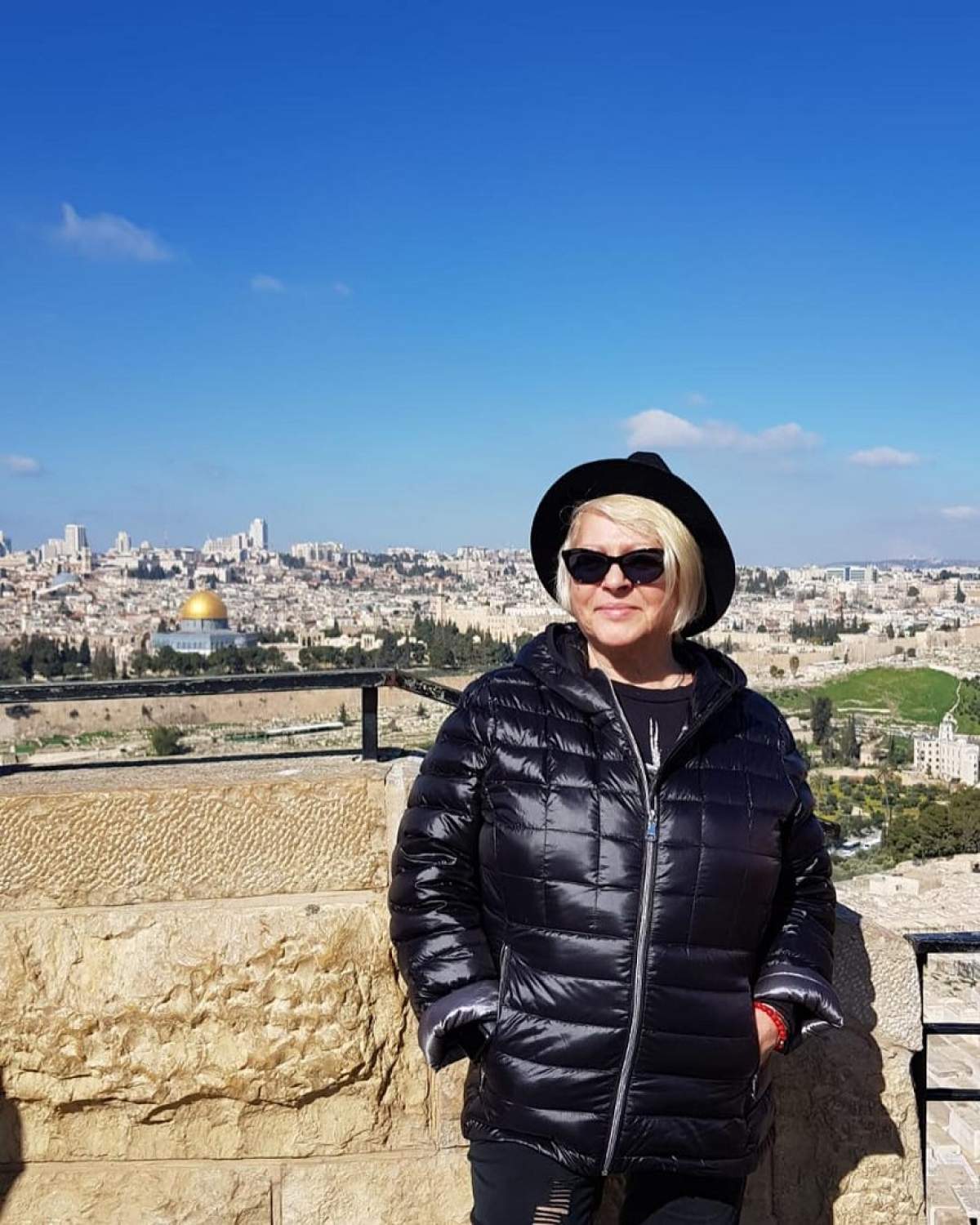 Unde își caută Mirabela Dauer sprijin, după problemele serioase de sănătate. Artista a plecat departe de țară