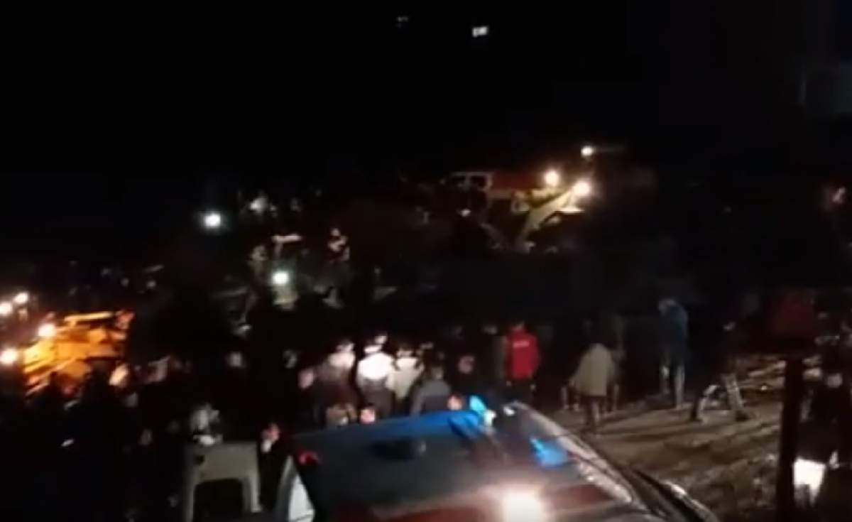 VIDEO / Accident cumplit în Macedonia! Sunt zeci de morţi şi foarte mulţi răniţi