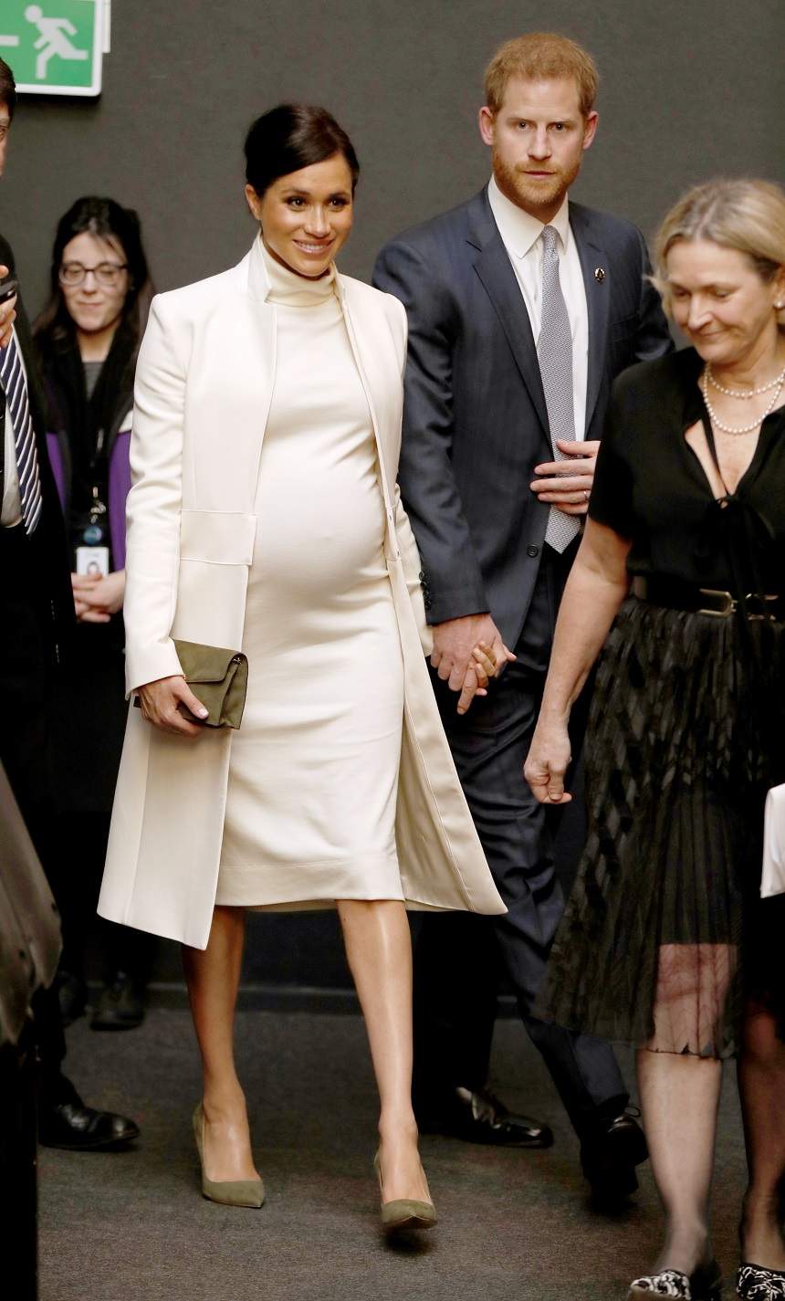 FOTO / Meghan Markle, cea mai sexy graviduță! Ducesa de Sussex a atras toate privirile cu ultima ei apariție