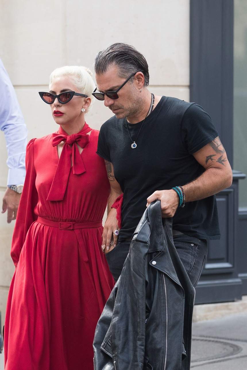 Lady Gaga i-a spus "pa-pa" logodnicului? Gestul care a dat-o de gol pe artistă