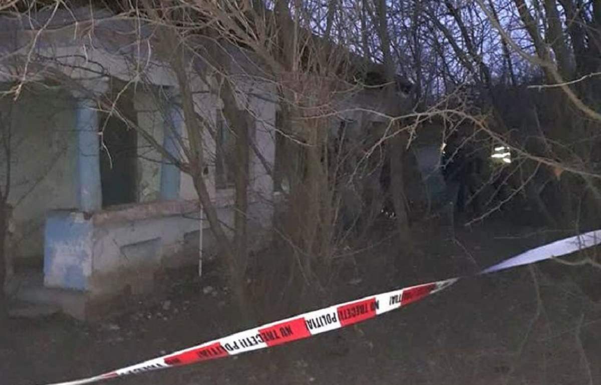 Descoperire şocantă într-o comună din Olt! Mai mulţi copii au găsit un cadavru într-o casă părăsită