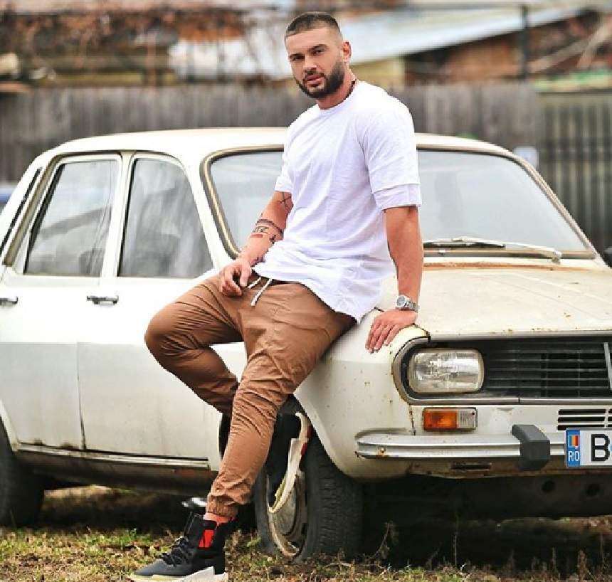 FOTO / Dorian Popa, unde-ți sunt fițele? Artistul s-a fotografiat lângă o Dacia 1300, iar fanii l-au luat la mișto