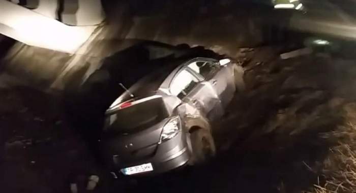 VIDEO / Accident spectaculos în Teleorman! A căzut cu maşina de pe un pod de zece metri