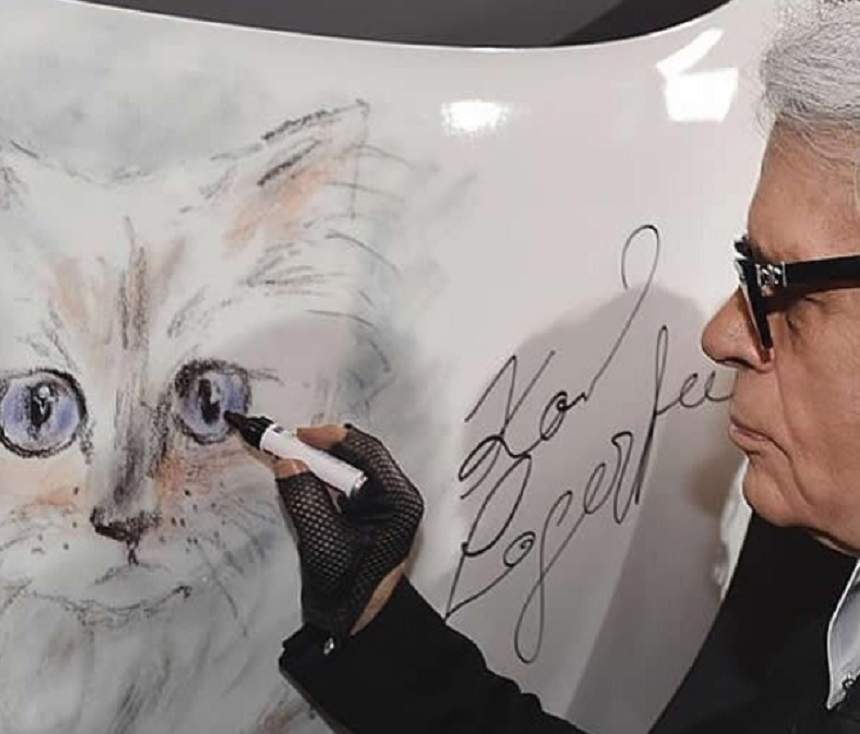 FOTO / De-a râsul-plânsul! Pisica lui Karl Lagerfeld, în „doliu”: „Cu o inimă până acum rece”