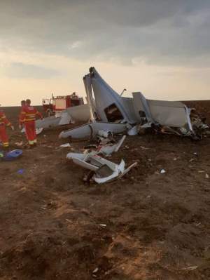 FOTO / Primele imagini de la aerodromul Tuzla, locul prăbuşirii avionului
