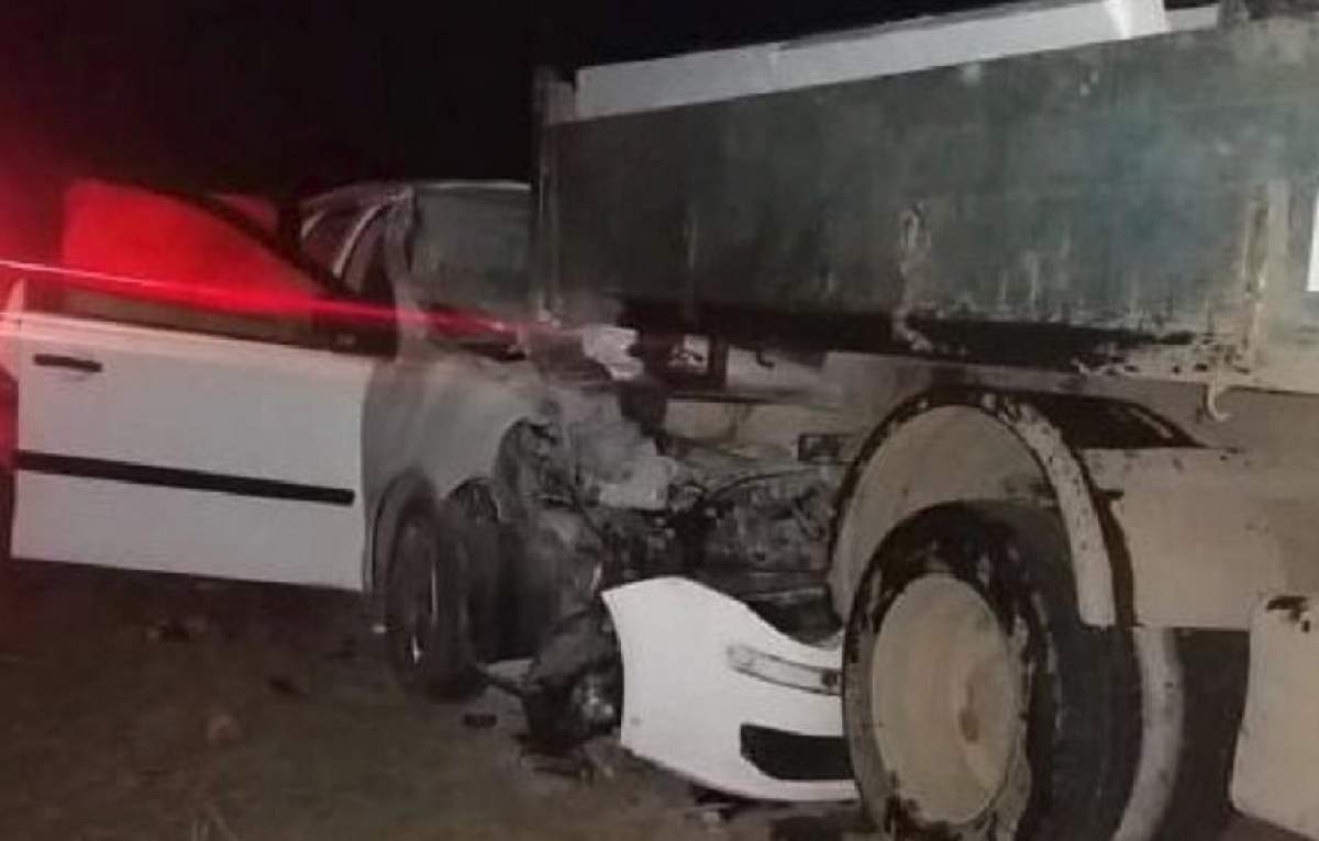 VIDEO / Accident grav în Brăila! S-a oprit cu maşina sub o autoutilitară