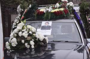 Polițista din Botoşani decedată în Germania, condusă pe ultimul drum! Doi copii au rămas fără mamă
