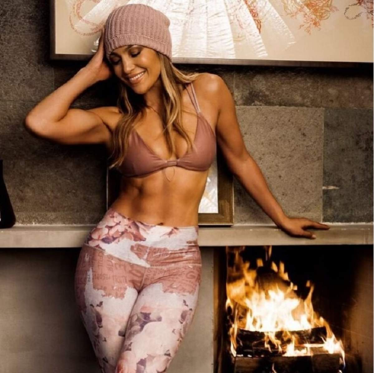 Dieta minune a lui Jennifer Lopez! Modalitatea prin care reuşeşte să arate de 20 la cei 49 de ani / FOTO