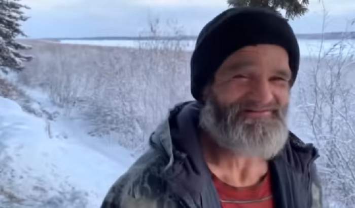 VIDEO / Un rus a fugit în Siberia şi a trăit ca un pustnic timp de 28 de ani. „De ce am fugit? De votcă, să fiu sincer”