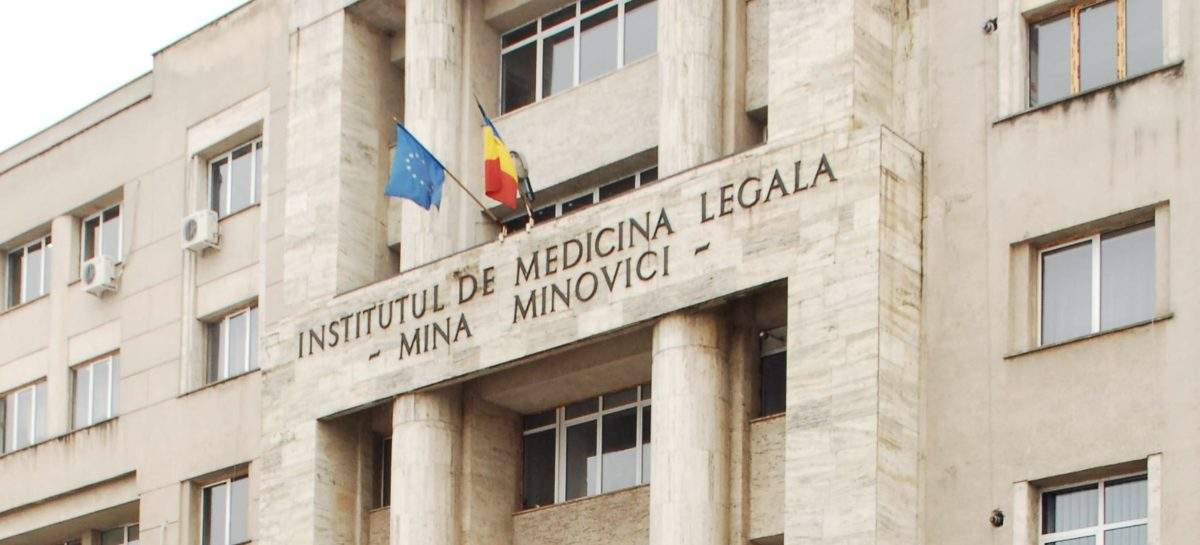 Detalii neştiute din scandalul fiicei de politician care a fost desfigurată într-un club de fiţe!