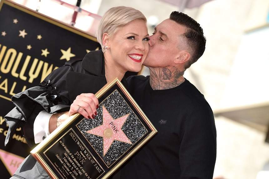 FOTO / Pink a primit o stea pe celebrul „Walk of Fame” din Hollywood