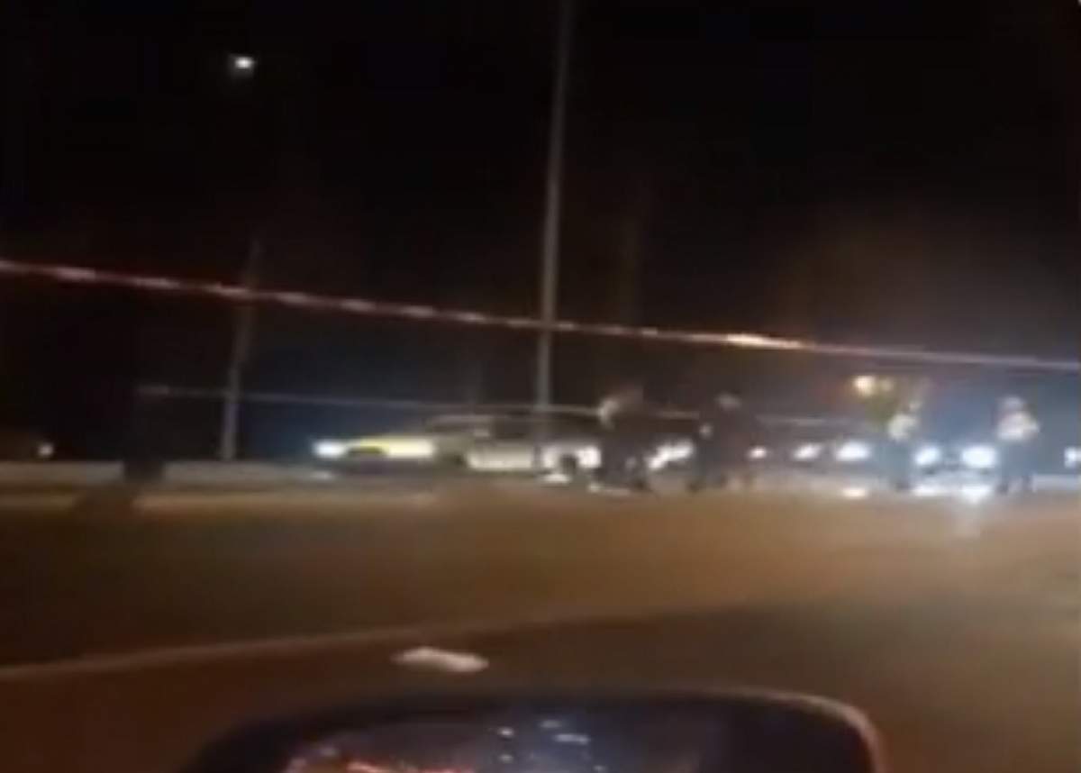 Accident în Bucureşti! O femeie a fost lovită de o maşină de poliţie. VIDEO