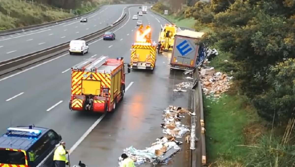 Un şofer român de 22 de ani a provocat un accident grav în Franţa! Colegul lui a murit pe loc