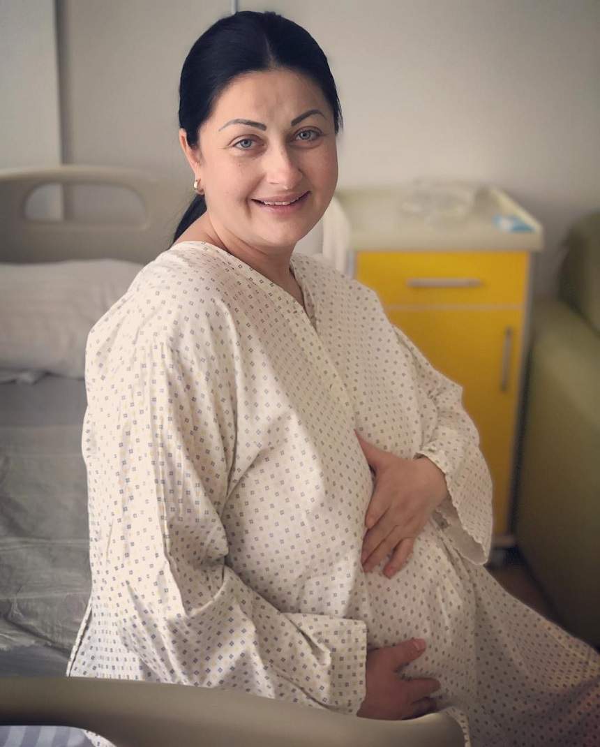 Gabriela Cristea, prima fotografie din spital! În scurt timp va da naştere celui de-al doilea copil