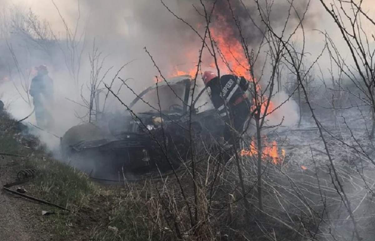 Accident grav în Giurgiu! Doi bărbați, în stare gravă, după ce mașina în care se aflau a luat foc