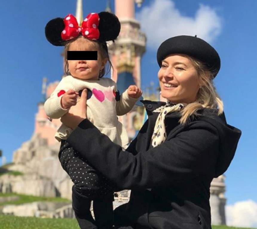 Laura Cosoi, melancolică pe străzile Parisului, alături de familie: "E tihnă mare în trei". FOTO 