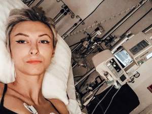 Andreea Bălan, vizită emoționantă la spital. Micuța Ella a venit să fie alături de mami