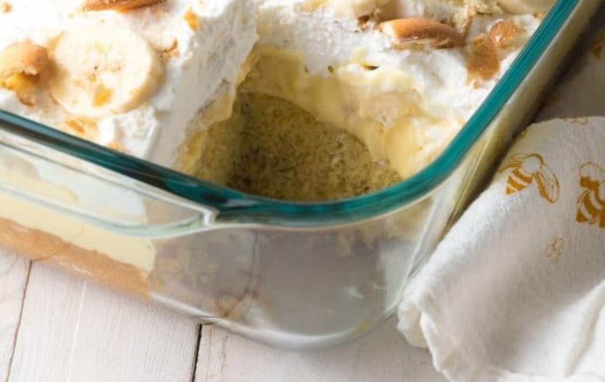 REȚETE de desert: Prăjitură în straturi, cu budincă de banane