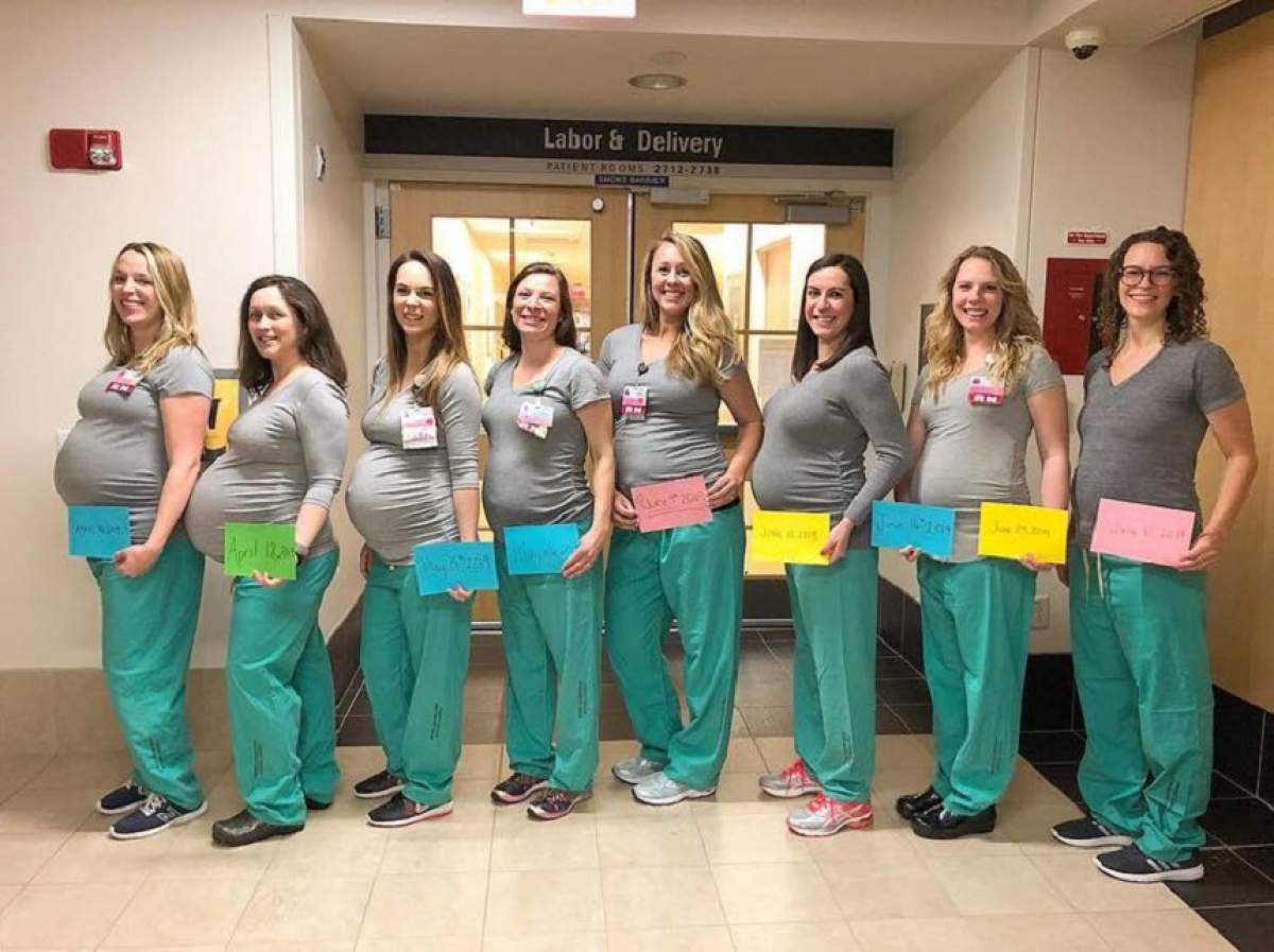 Nouă asistente medicale au uimit clinica la care lucrează! Au rămas însărcinate toate în acelaşi timp / VIDEO