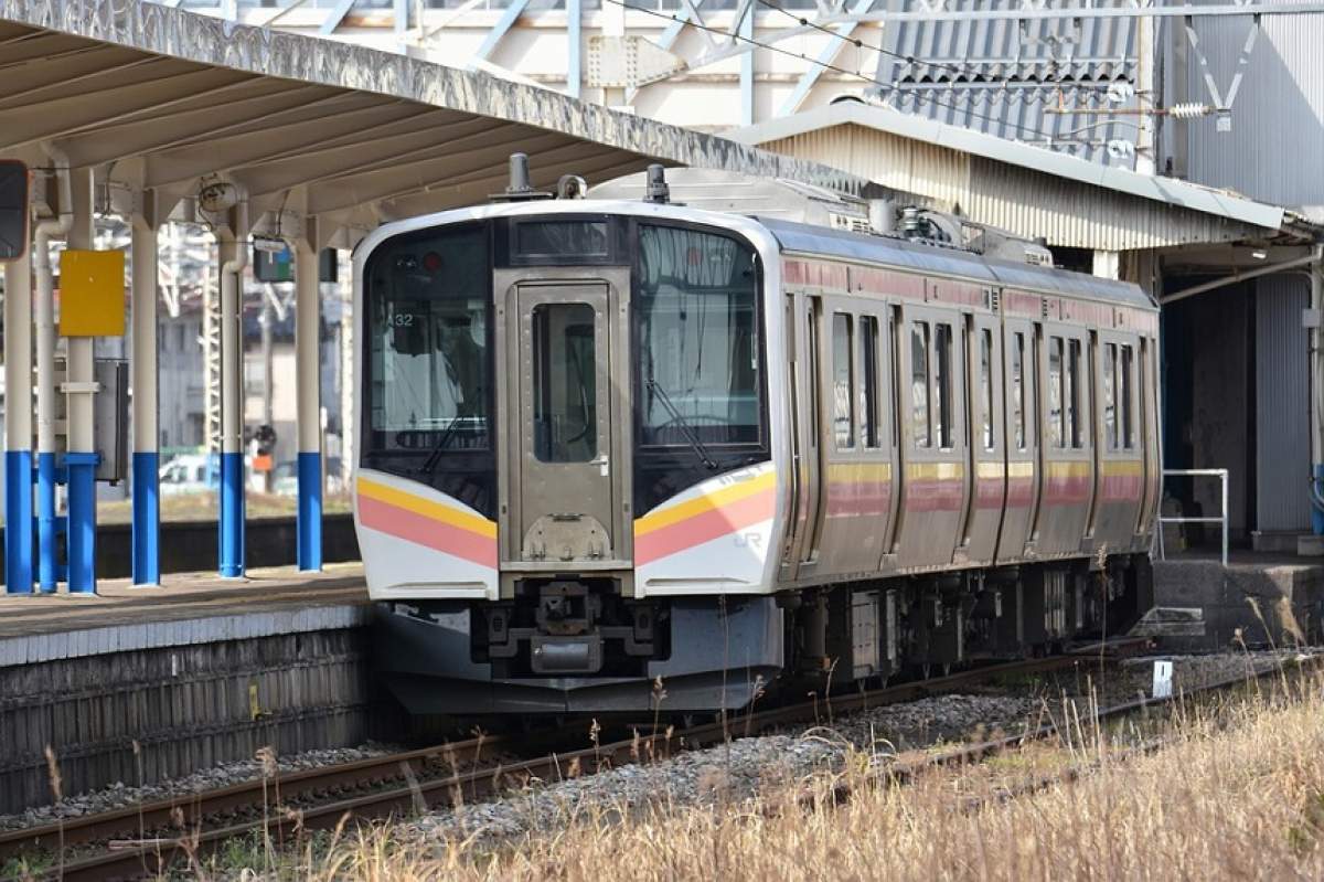 CFR Călători trece la ora de vară! Cum vor circula trenurile, începând de duminică