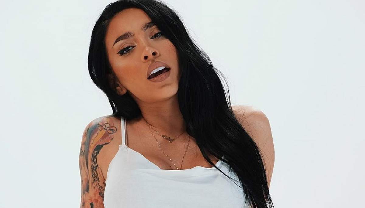 Ruby și-a scos decolteul la înaintare, iar bărbații au avut palpitații instant: „Bunăciune ce ești”