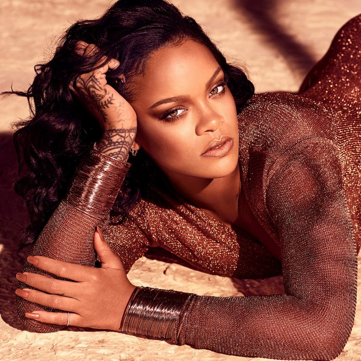 Imagini incendiare, Rihanna este model pentru o nouă linie de lenjerie intimă! A dezvăluit totul pentru fani / FOTO
