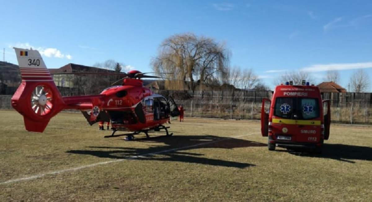 Copil de 2 ani, transportat cu elicopterul SMURD la Târgu-Mureș, după ce a căzut în fântână