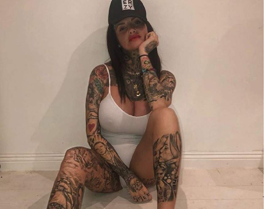 FOTO / Cu burtica de gravidă la înaintare, Jemma Lucy s-a pozat în cel mai sexy body! Urmează să nască, dar e tot obraznică