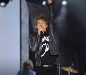 Veste proastă pentru fanii trupei „The Rolling Stones”. Un membru al trupei va fi operat la inimă