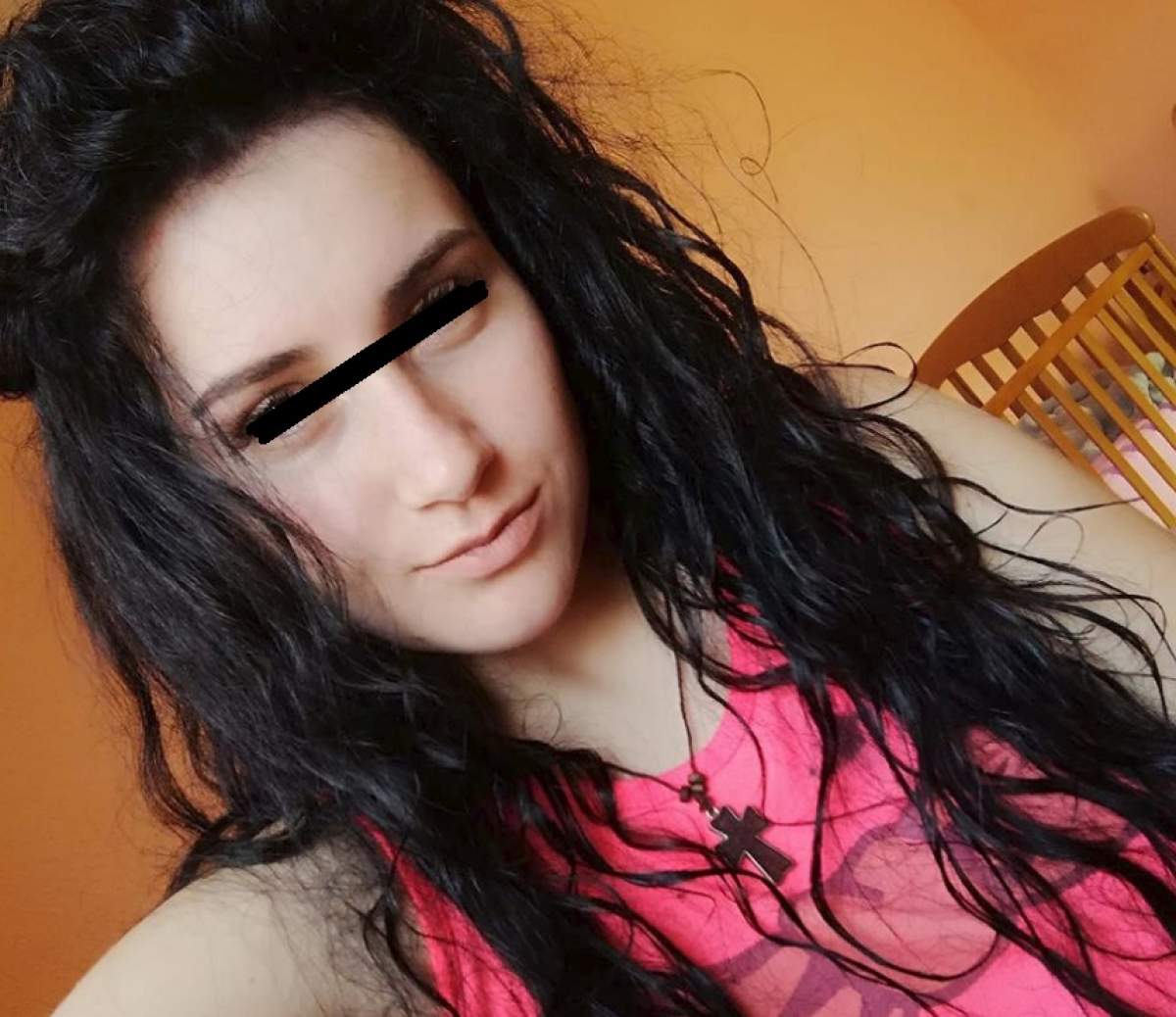 Fată de 22 de ani din Buzău, găsită moartă în baie! Era mama a doi copii