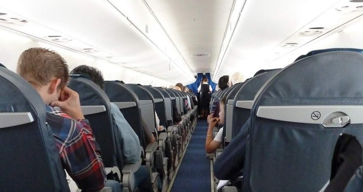 Panică la bordul unui avion, după ce un pasager a încercat să-și aprindă o țigară. Ce s-a întâmplat cu aeronava