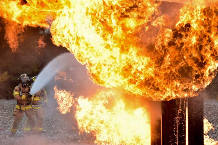 Pompier sinucigaș din Maramureș, salvat în ultima clipă de colegi! A fost la un pas să își lase orfană fetița de 8 ani