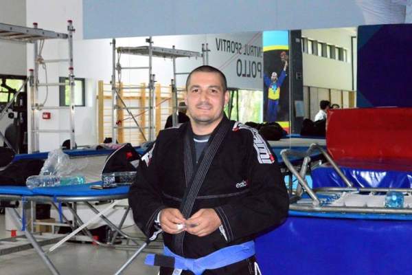 Sportiv şi antrenor cunoscut, bătut cu sălbăticie de 7 interlopi, în Bârlad!