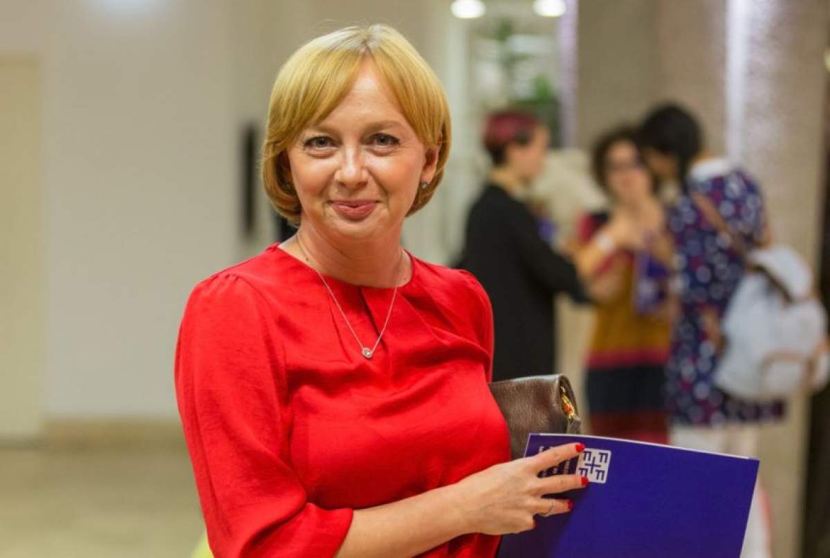 O celebră jurnalistă din România, ameninţată cu moartea. "Dacă nu vrei să urmeze calvarul"