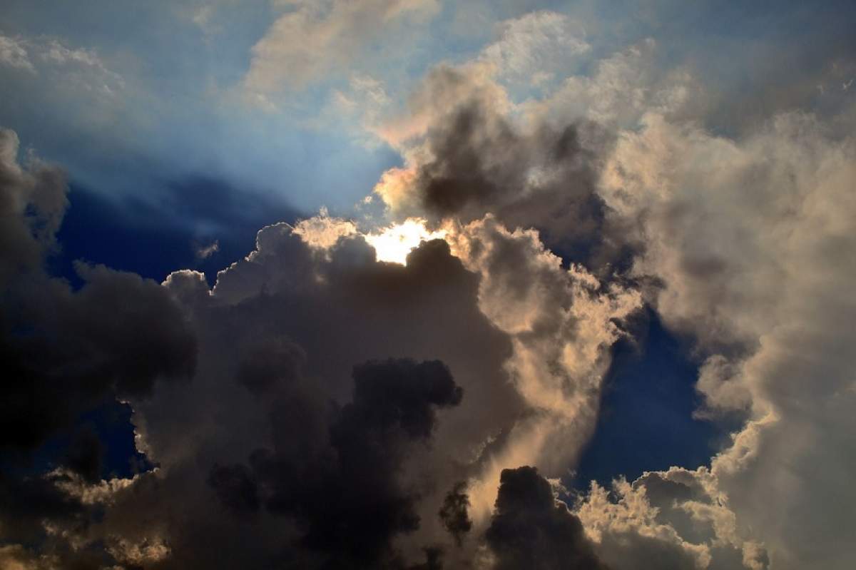 Prognoză meteo, sâmbătă, 20 aprilie. Cum va fi vremea în Bucureşti, Iaşi, Constanţa sau Cluj. Veşti bune de la meteorologi!