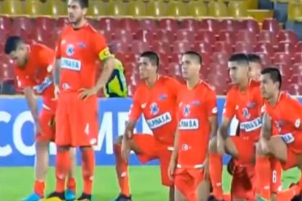VIDEO / El e “Gicu Grozav” al Americii de Sud! Un fotbalist din Paraguay  a încercat o “scăriță” de la 11 metri și a fost dat afară