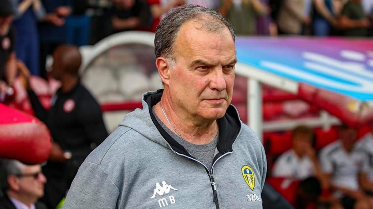 VIDEO / Moment amuzant cu Marcelo Bielsa! Antrenorul nu a reușit să pronunțe numele viitoarei adversare a lui Leeds United