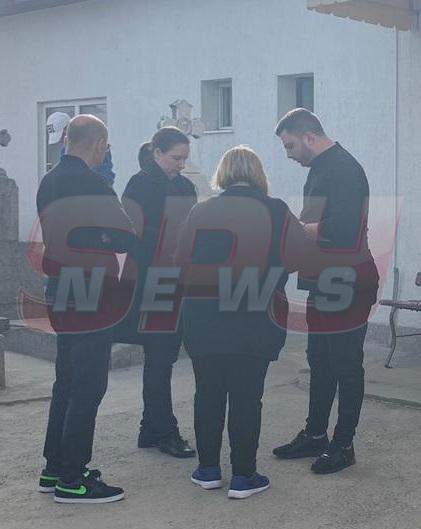 Mama lui Răzvan Ciobanu, în stare de şoc după moartea designerului: "Nici nu ştiu ce să fac"